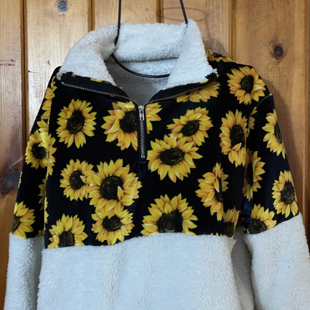 Sunflower Sherpa Half-Zip Pullover quarter zip sweatshirt size medium white top - Picture 2 of 6